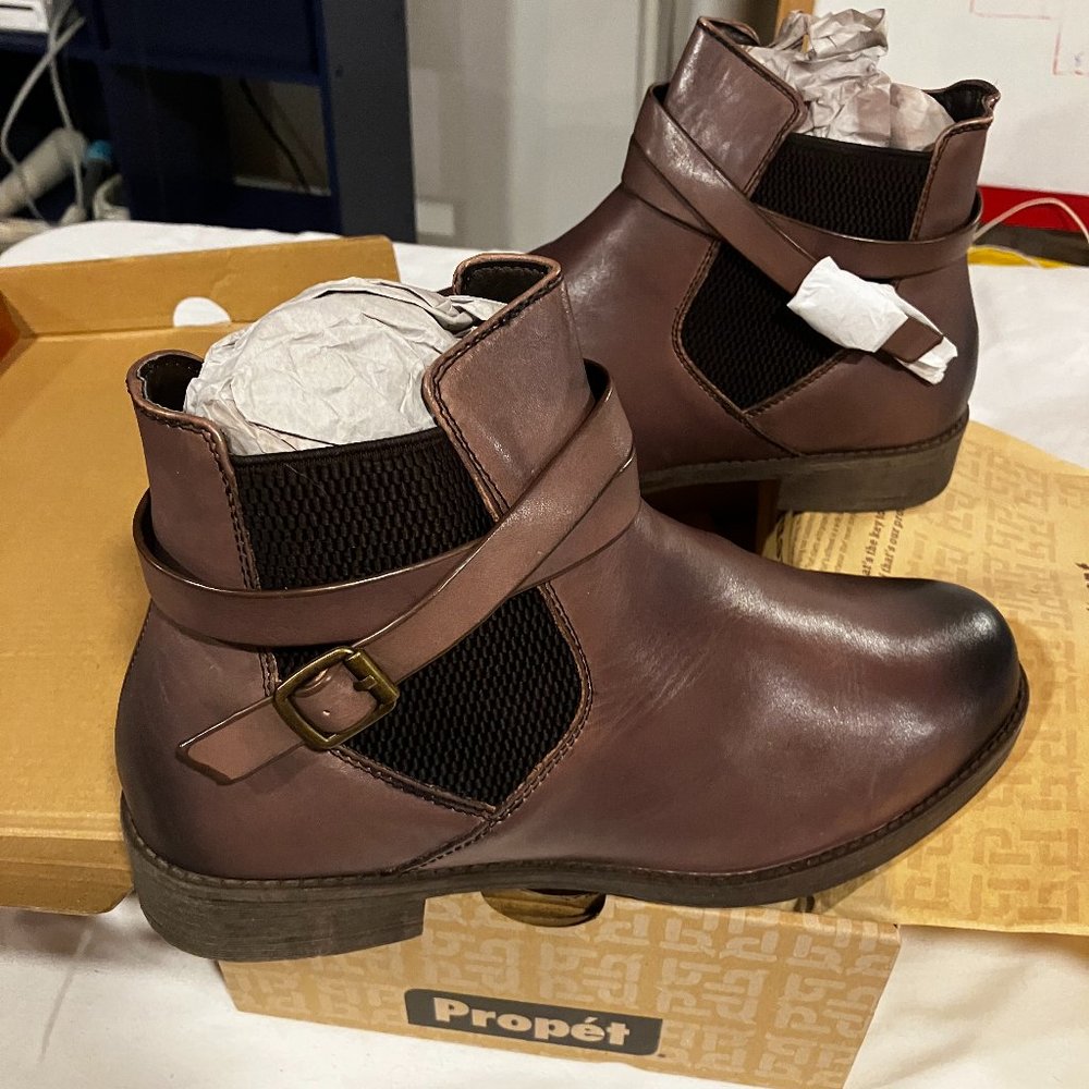Propet Tatum Women's Ankle Boots Size 9.5 WIDE in brown